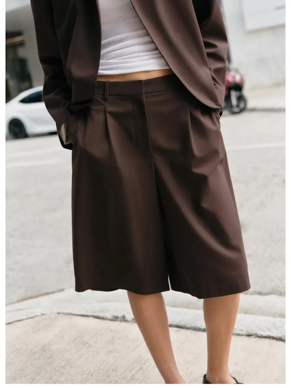 Tailored Knee-Length Shorts in Dark Brown - Picture 3 of 8